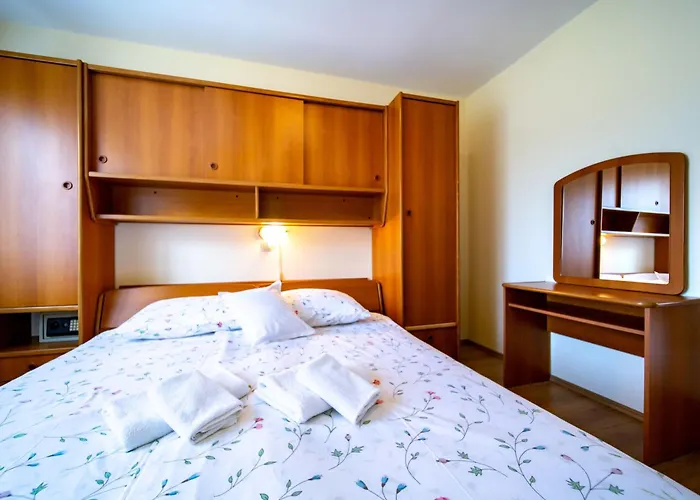 Appartamento Kastell-2 By Interhome *